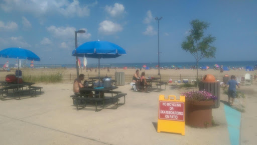 Park «Gillson Beach House», reviews and photos, 101 Lake St, Wilmette, IL 60091, USA