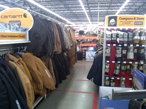 Home Improvement Store «Tractor Supply Co.», reviews and photos, 2101 Bay St STE A, Taunton, MA 02780, USA