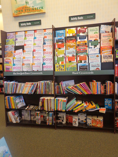 Book Store «Barnes & Noble», reviews and photos, 270 Buckland Hills Dr #1024, Manchester, CT 06040, USA