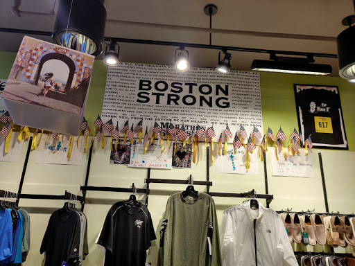 Sporting Goods Store «Marathon Sports», reviews and photos, 671 Boylston St, Boston, MA 02116, USA