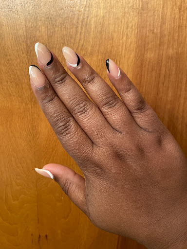 Gilroy Nails image