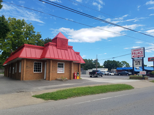 Donut Shop «Donut Palace», reviews and photos, 439 S Water Ave, Gallatin, TN 37066, USA