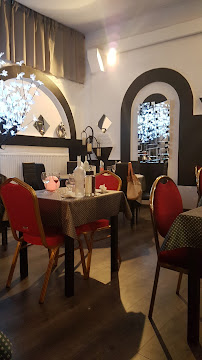 Atmosphère du Restaurant méditerranéen La Table d'Hanaé à Le Grau-du-Roi - n°17