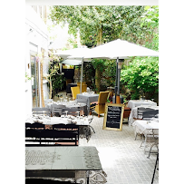 Atmosphère du Restaurant français Restaurant a la Maison. à Champigny-sur-Marne - n°13