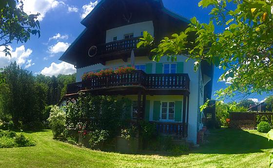 Photo Holiday apartment Ferienwohnung Knittlhof 82340 Feldafing