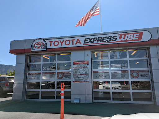 Car Dealer «Grants Pass Toyota», reviews and photos, 375 Redwood Hwy, Grants Pass, OR 97527, USA