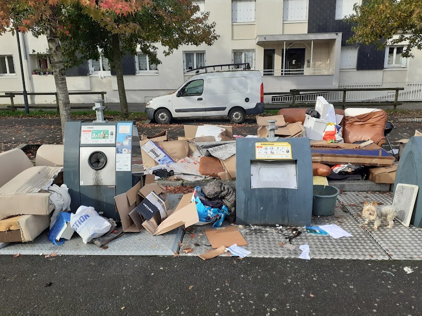 Aiguillon Siège social à Rennes ( )