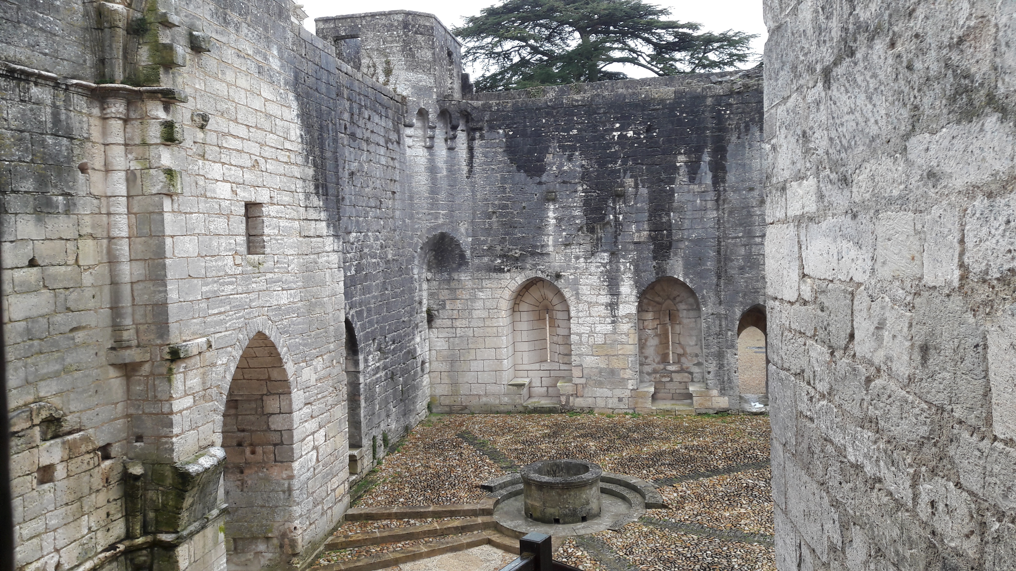 Photo n° 5 de l'avis de PolAlex.e fait le 22/02/2018 à 07:40