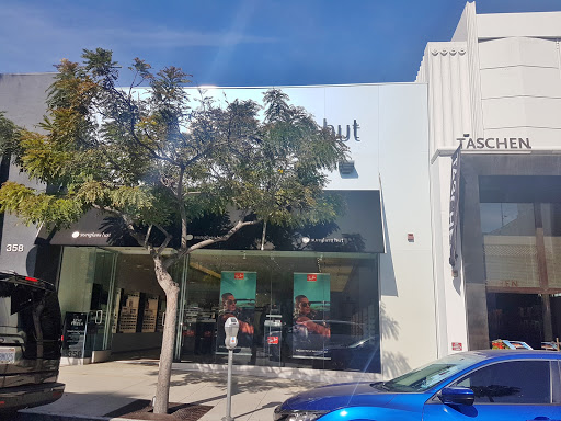 Book Store «TASCHEN Store Beverly Hills», reviews and photos, 354 N Beverly Dr, Beverly Hills, CA 90210, USA