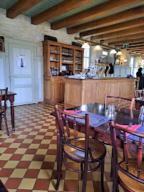 Atmosphère du Restaurant Taverne le Cygne à Stenay - n°2
