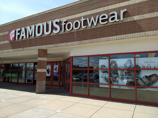 Shoe Store «Famous Footwear», reviews and photos, 211 NE Englewood Rd, Kansas City, MO 64118, USA