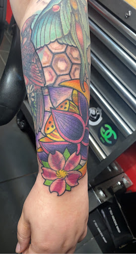 Tattoo Shop «Big Mikes House of Ink Inc», reviews and photos, 1026 W N Blvd, Leesburg, FL 34748, USA