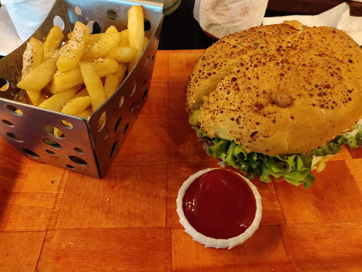 Tegus Burger