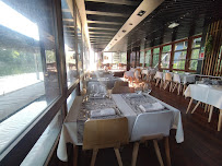Atmosphère du Restaurant L'avant Seine à Épinay-sur-Seine - n°14