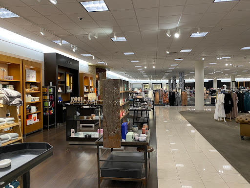 Department Store «Nordstrom Twelve Oaks Mall», reviews and photos, 27640 Novi Rd, Novi, MI 48377, USA