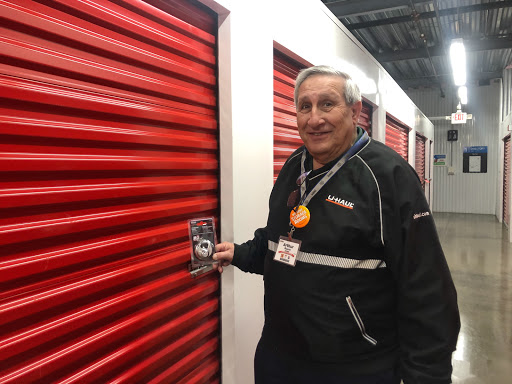 Truck Rental Agency «U-Haul Moving & Storage of Providence at I-95», reviews and photos, 35 Oxford St, Providence, RI 02905, USA