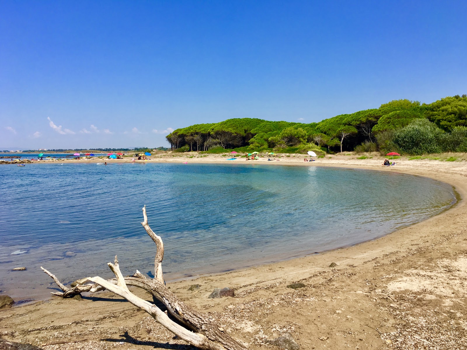 Φωτογραφία του Piscine San Giorgio με γκρίζα άμμος επιφάνεια