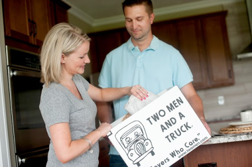Moving and Storage Service «Two Men and a Truck», reviews and photos, 500 Freeman Ave #108, Chesapeake, VA 23324, USA