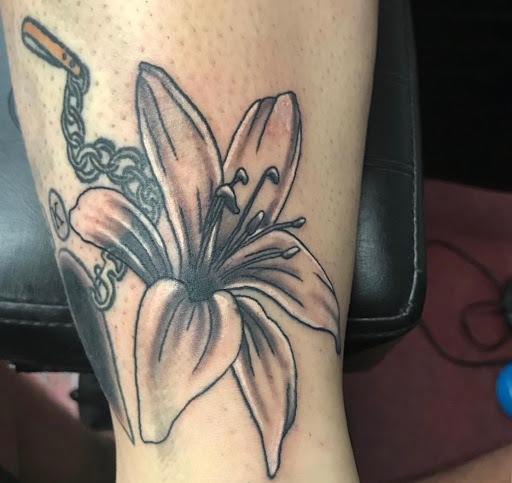 Tattoo Shop «Mystic Tattoo and Body Piercing», reviews and photos, 1150 Richmond Rd, Charlottesville, VA 22911, USA