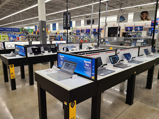 Discount Store «Walmart», reviews and photos, 301 Falls Blvd, Quincy, MA 02169, USA