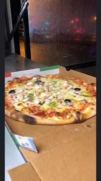 Plats et boissons du Pizzeria Delaune pizza à Échirolles - n°16