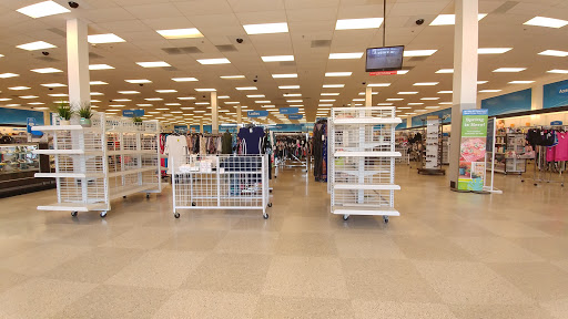 Clothing Store «Ross Dress for Less», reviews and photos, 6834 Wesley St r, Greenville, TX 75402, USA