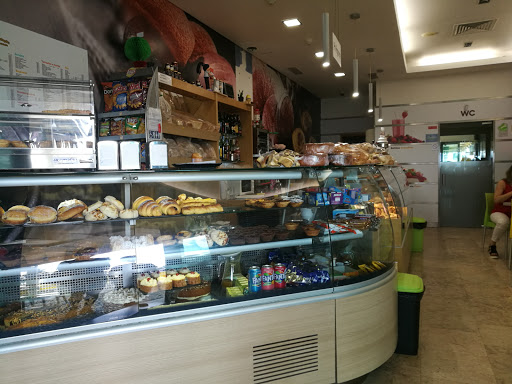 Doce Satisfação no Santa Cruz, Madeira