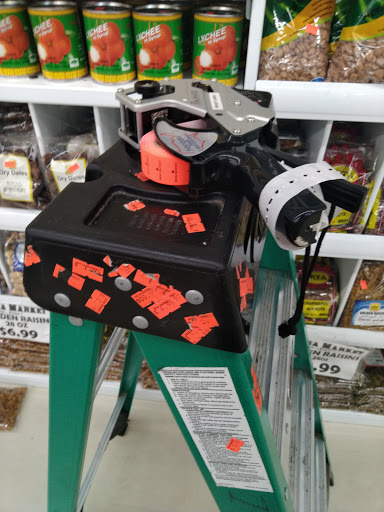 Shopping Mall «Orange Promenade Shopping Ctr», reviews and photos, 80 Boston Post Rd, Orange, CT 06477, USA