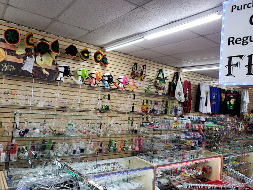 Vaporizer Store «King Discount Store», reviews and photos, 1264 S WW White Rd, San Antonio, TX 78220, USA