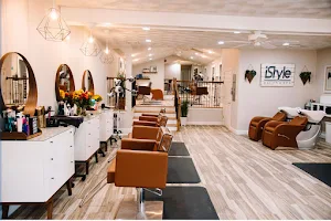 iStyle Salon & Spa image