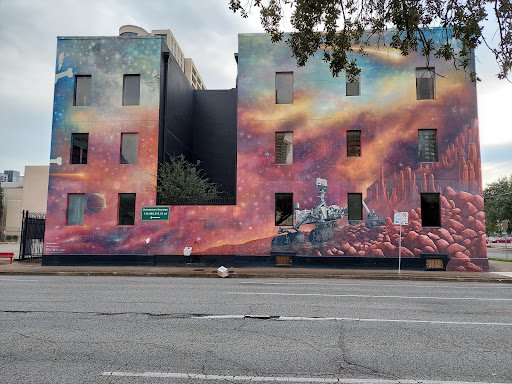 RV Storage Facility «U-Haul Moving & Storage of Midtown», reviews and photos, 1617 San Jacinto St, Houston, TX 77002, USA