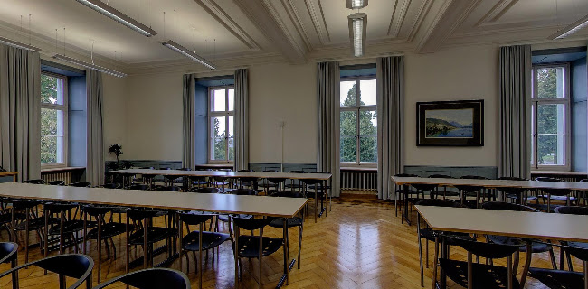 Fachmittelschule Kanton Zug - Schule