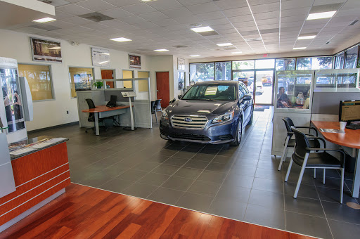 Subaru Dealer «LaFontaine Subaru», reviews and photos, 3055 E West Maple Rd, Commerce Charter Twp, MI 48390, USA