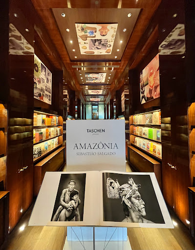 Book Store «TASCHEN Store Beverly Hills», reviews and photos, 354 N Beverly Dr, Beverly Hills, CA 90210, USA