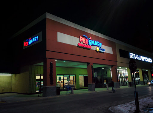 Pet Supply Store «PetSmart», reviews and photos, 1550 Butterfield Rd, Downers Grove, IL 60515, USA