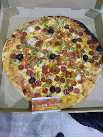 Pepperoni du Pizzas à emporter PIZZA LOLA à Saint-Paul-et-Valmalle - n°4