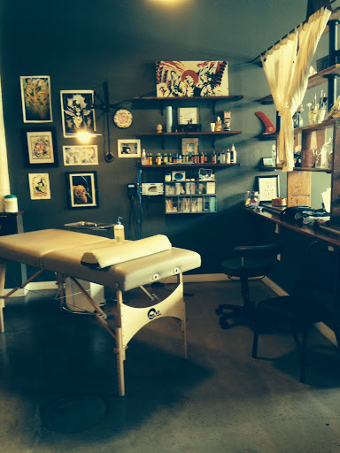 Tattoo Shop «Keepsake Tattoo Studio», reviews and photos, 253 11th St, Astoria, OR 97103, USA