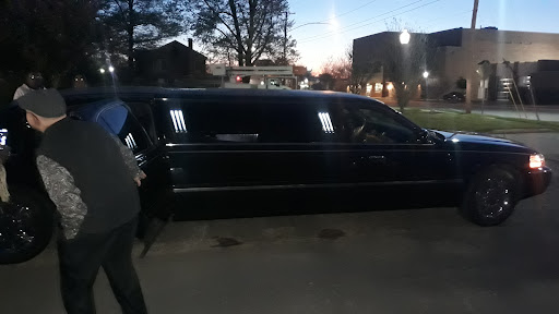 Limousine Service «Twin City Limousines and Event Center», reviews and photos, 901 Main St, Little Rock, AR 72202, USA