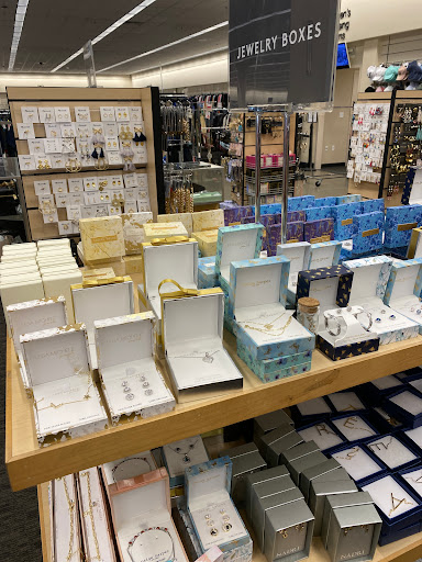 Department Store «Nordstrom Rack Brea Union Plaza», reviews and photos, 2345 E Imperial Hwy, Brea, CA 92821, USA