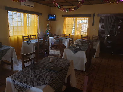 Restaurant le QUARTERON - 9H7C+MMV, Bangui, Central African Republic