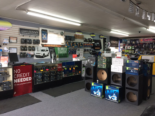 Car Stereo Store «Soundbytes Automotive Electronics,Inc», reviews and photos, 328 W N Ave, Northlake, IL 60164, USA