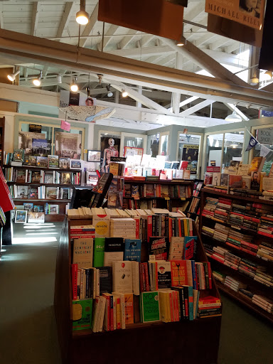 Book Store «Garden District Book Shop», reviews and photos, 2727 Prytania St, New Orleans, LA 70130, USA