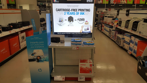 Office Supply Store «Staples», reviews and photos, 8861 Branch Ave, Clinton, MD 20735, USA