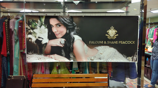 Clothing Store «The Mall at Oak Tree», reviews and photos, 1710 Oak Tree Road, Edison, NJ 08820, USA