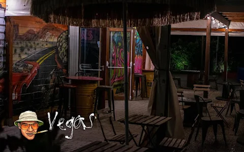 Vegas Viareggio - Dj Set Musica dal vivo - Pub - Aperitivi - Dopo Cena image