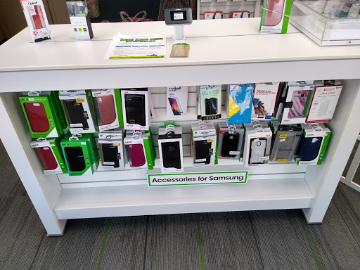 Cell Phone Store «Cricket Wireless Authorized Retailer», reviews and photos, 1703 N Lebanon St, Lebanon, IN 46052, USA