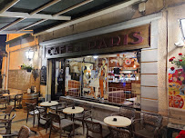 Atmosphère du Café Café de Paris à Le Bourg-d'Oisans - n°2
