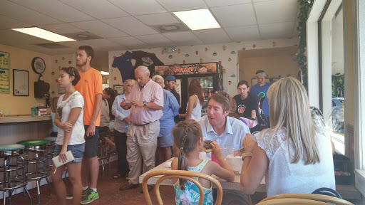 Donut Shop «Jupiter Donut Factory», reviews and photos, 141 Center St, Jupiter, FL 33458, USA