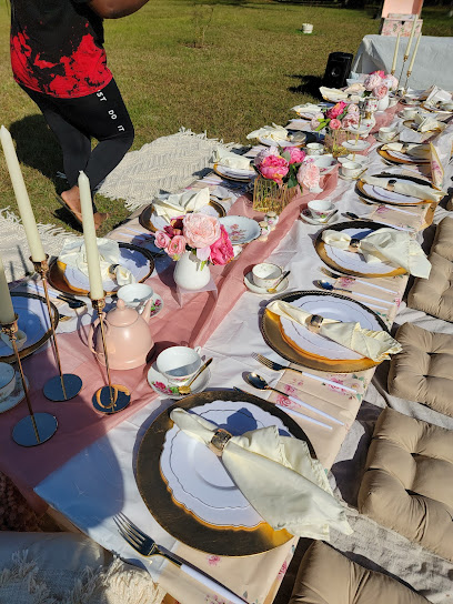 Drea's Luxury picnics and dinner parties