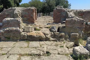 Cuma Archaeological Park image
